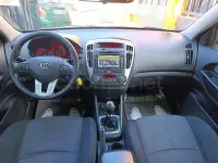 Usado Kia Ceed 90 CV (66 kW) 2011 Gris / plata Utilitario