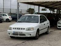 Usado Hyundai Accent GLS 84 CV (61 kW) 2001 Blanco Utilitario