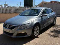 Usado VW Passat 160 CV (117 kW) 2011 Gris Coupe