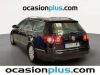 Usado VW Passat Highline 140 CV (102 kW) 2010 Negro Familiar