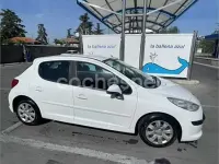 Usado Peugeot 207 95 CV (69 kW) 2009 Blanco Berlina