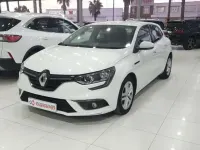 Usado Renault Mégane Business 116 CV (85 kW) 2020 Blanco Utilitario