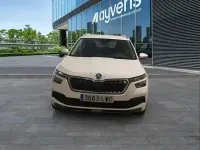 Usado Skoda Kamiq Ambition 110 CV (80 kW) 2022 Blanco SUV