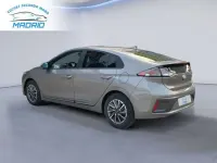 Usado Hyundai Ioniq 100 kW (136 CV) 2022 Gris Utilitario