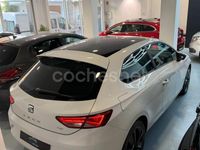 Usado Seat Leon I-Tech 122 CV (89 kW) 2014 Blanco Berlina