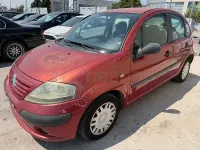 Usado Citroën C3 70 CV (51 kW) 2004 Rojo Berlina