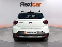 Usado Dacia Sandero Comfort 91 CV (66 kW) 2021 Blanco Utilitario