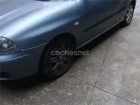 Usado Seat Ibiza Stella 75 CV (55 kW) 2004 Gris / plata Utilitario
