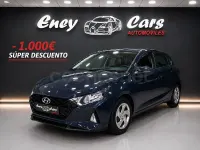 Usado Hyundai i20 100 CV (73 kW) 2023 Gris / plata Utilitario