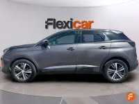 Usado Peugeot 3008 Allure 131 CV (96 kW) 2023 Gris SUV
