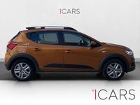 Usado Dacia Sandero Comfort 91 CV (66 kW) 2021 Naranja Berlina