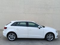Usado Audi A3 Attraction 125 HP (91 kW) 2016 Branco Sedan
