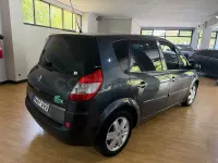 Usado Renault Scénic Expression 85 CV (62 kW) 2006 Negro Monovolumen