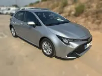 Usado Toyota Corolla Active 140 CV (102 kW) 2024 Gris Utilitario