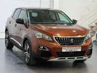 Usado Peugeot 3008 Allure 131 CV (96 kW) 2016 Marrón SUV