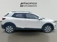 Usado Kia Stonic 100 CV (73 kW) 2022 Blanco SUV
