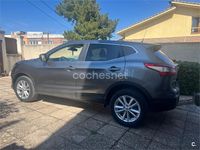 Usado Nissan Qashqai N-Connecta 130 CV (95 kW) 2014 Gris / plata SUV