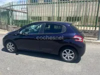 Usado Peugeot 208 Active 82 CV (60 kW) 2014 Azul Utilitario