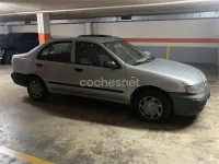 Usado Nissan Almera 87 CV (63 kW) 1999 Gris / plata Berlina