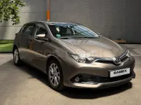 Usado Toyota Auris Active 116 CV (85 kW) 2016 Marrón Berlina