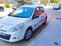 Usado Renault Clio IV Business 75 CV (55 kW) 2012 Blanco Berlina