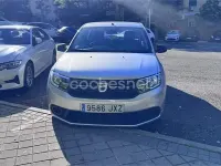 Usado Dacia Sandero Lauréate 75 CV (55 kW) 2017 Gris / plata Berlina