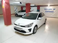 Usado Kia Rio 84 CV (61 kW) 2021 Blanco