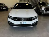 Usado VW Passat Alltrack 200 CV (147 kW) 2022 Blanco Familiar