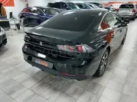 Usado Peugeot 508 Allure 130 CV (95 kW) 2021 Negro Berlina