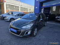 Usado Peugeot 308 SW Active 115 CV (84 kW) 2014 Gris / plata Familiar
