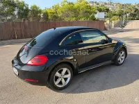 Usado VW Beetle Design 105 CV (77 kW) 2015 Negro Utilitario