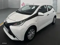 Usado Toyota Aygo X-cite 70 CV (51 kW) 2017 Blanco Utilitario