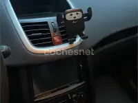 Usado Peugeot 207 75 CV (55 kW) 2008 Negro Berlina