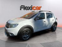 Usado Dacia Sandero Lauréate 90 CV (66 kW) 2018 Blanco Utilitario