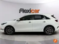 Usado Kia Ceed 101 CV (74 kW) 2023 Blanco Utilitario