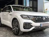 Second-hand VW Touareg R-line 286 CP (210 kW) 2023 Alb SUV