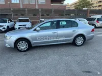 Usado Skoda Superb Elegance 140 CV (102 kW) 2009 Gris / plata Berlina