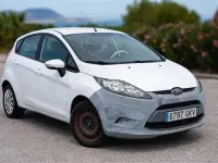 Usado Ford Fiesta Trend 68 CV (50 kW) 2010 Blanco Berlina