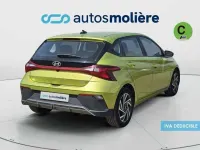Usado Hyundai i20 84 CV (61 kW) 2024 Verde Utilitario