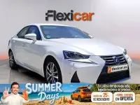 Usado Lexus IS300h Executive Line 223 CV (164 kW) 2019 Blanco Berlina