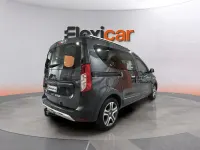 Usado Dacia Dokker Essentiel 131 CV (96 kW) 2019 Gris Monovolumen