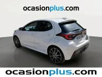 Usado Toyota Yaris Hybrid Sport 116 CV (85 kW) 2024 Blanco Berlina