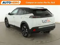 Usado Peugeot 2008 GT-line 131 CV (96 kW) 2020 Blanco SUV