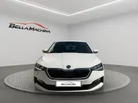 Usado Skoda Scala 115 CV (84 kW) 2021 Blanco Utilitario