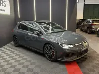 Usado VW Golf VIII GTI Clubsport 301 CV (221 kW) 2022 Gris / plata Berlina