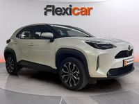 Usado Toyota Yaris Hybrid Active 116 CV (85 kW) 2022 Blanco