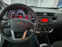 Usado Kia Rio 85 CV (62 kW) 2012 Blanco Berlina