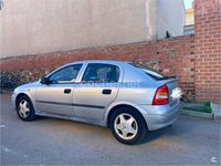 Usado Opel Astra Elegance 100 CV (73 kW) 1998 Gris / plata Berlina