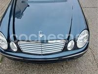 Usado Mercedes E270 Elegance 177 CV (130 kW) 2004 Azul Berlina