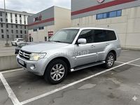 Usado Mitsubishi Montero Motion 200 CV (147 kW) 2011 Gris / plata SUV